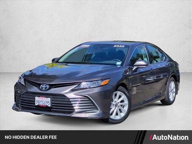 2022 Toyota Camry LE