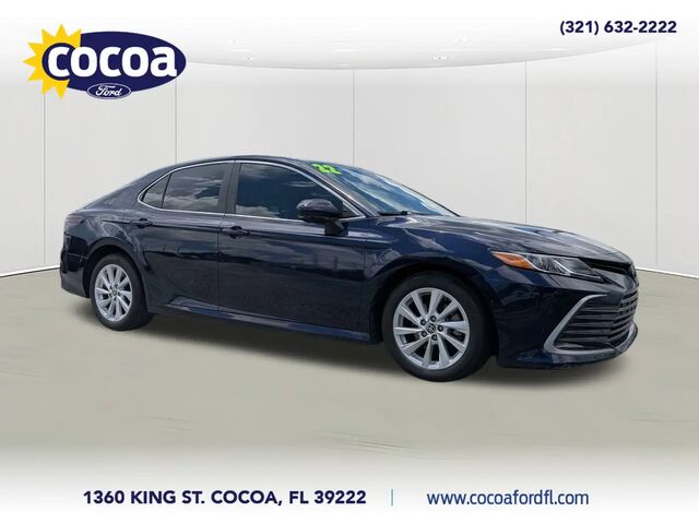 2022 Toyota Camry LE
