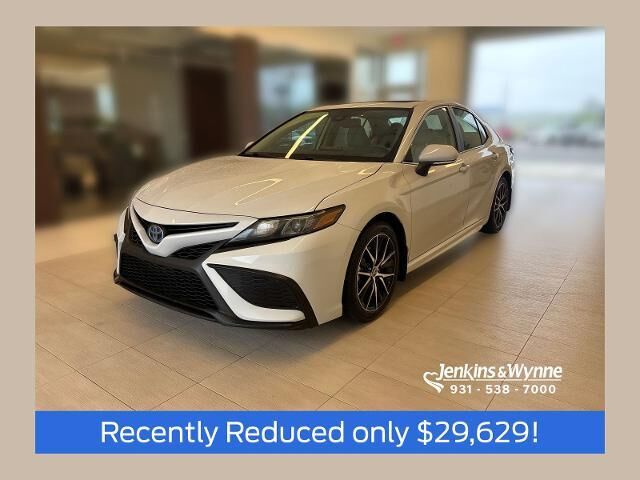 2024 Toyota Camry Hybrid SE