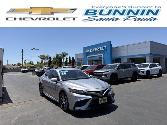 2024 Toyota Camry SE
