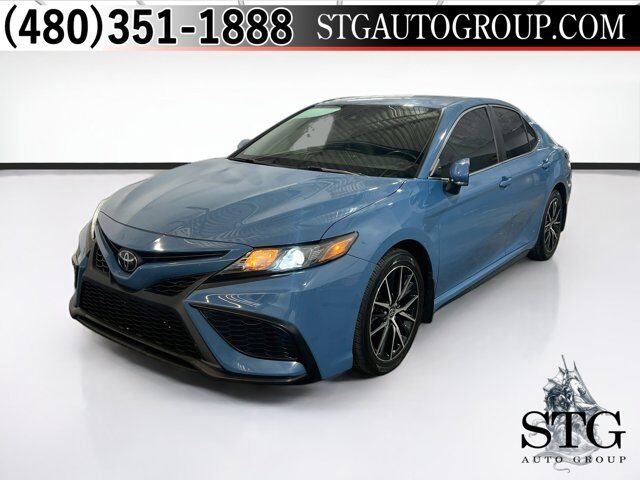 2023 Toyota Camry SE