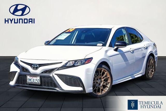 2024 Toyota Camry SE Nightshade — photo 1 of 12