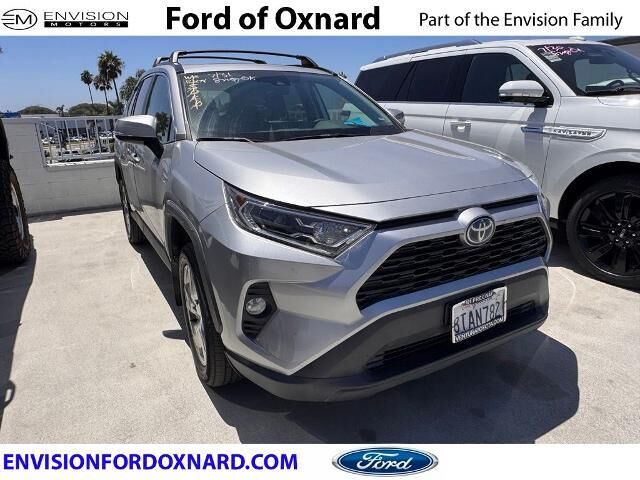 2021 Toyota RAV4 Hybrid XLE Premium
