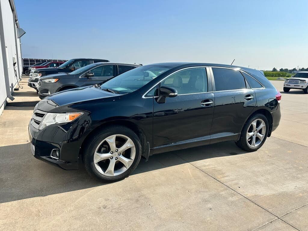 2013 Toyota Venza LE — photo 1 of 1