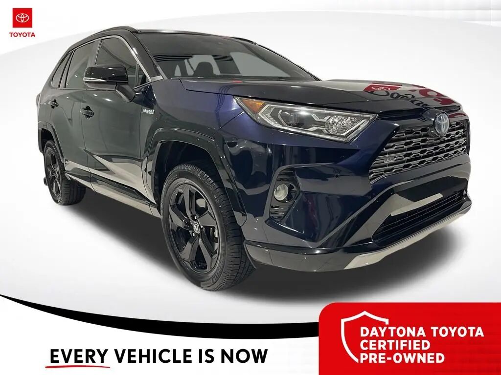 2021 Toyota RAV4 Hybrid XSE — photo 1 of 13