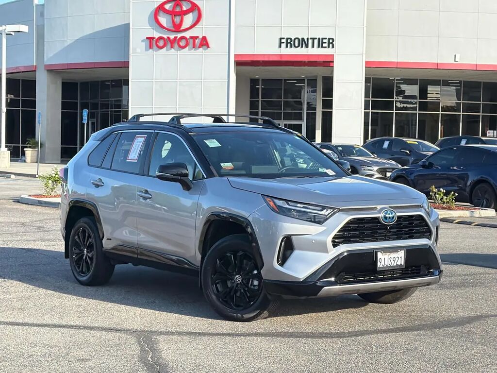 2023 Toyota RAV4 Hybrid XSE — photo 1 of 13