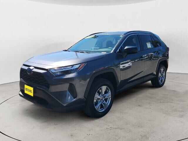 2024 Toyota RAV4 Hybrid LE — photo 1 of 13