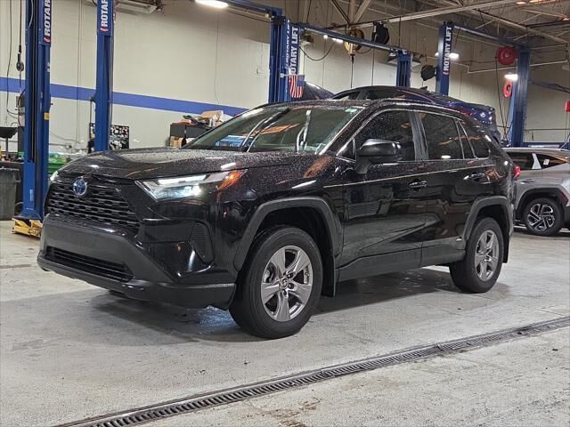 2024 Toyota RAV4 Hybrid LE