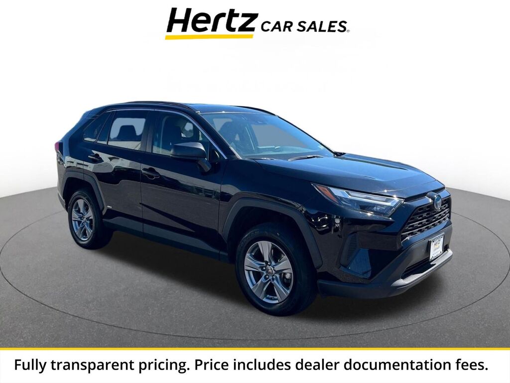 2024 Toyota RAV4 Hybrid LE — photo 1 of 1