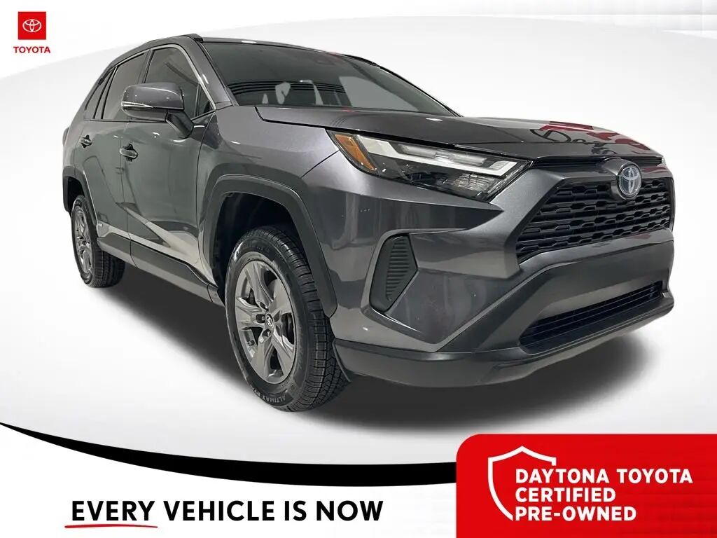 2024 Toyota RAV4 Hybrid LE — photo 1 of 13