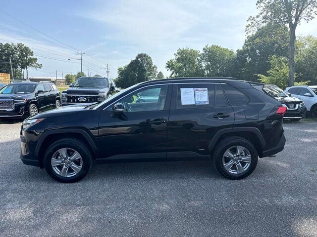 2023 Toyota RAV4 Hybrid LE