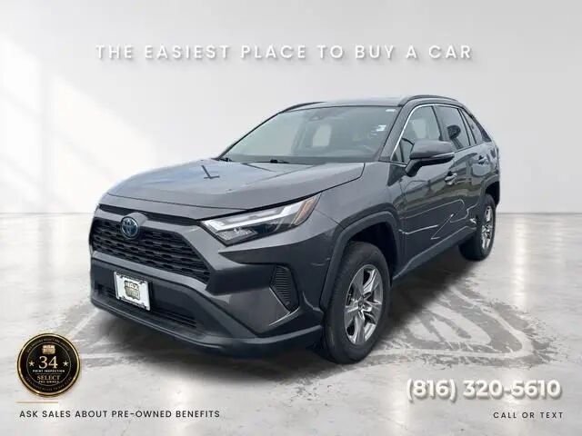 2023 Toyota RAV4 Hybrid XLE — photo 1 of 13