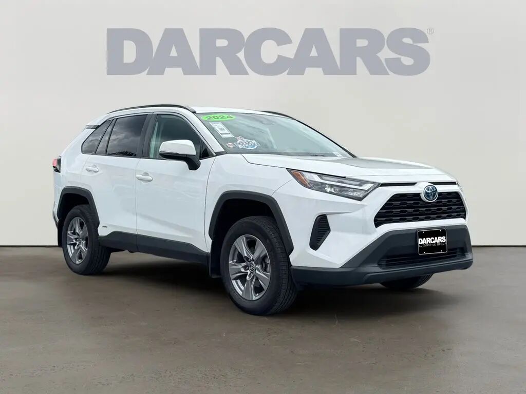 2024 Toyota RAV4 Hybrid XLE — photo 1 of 13
