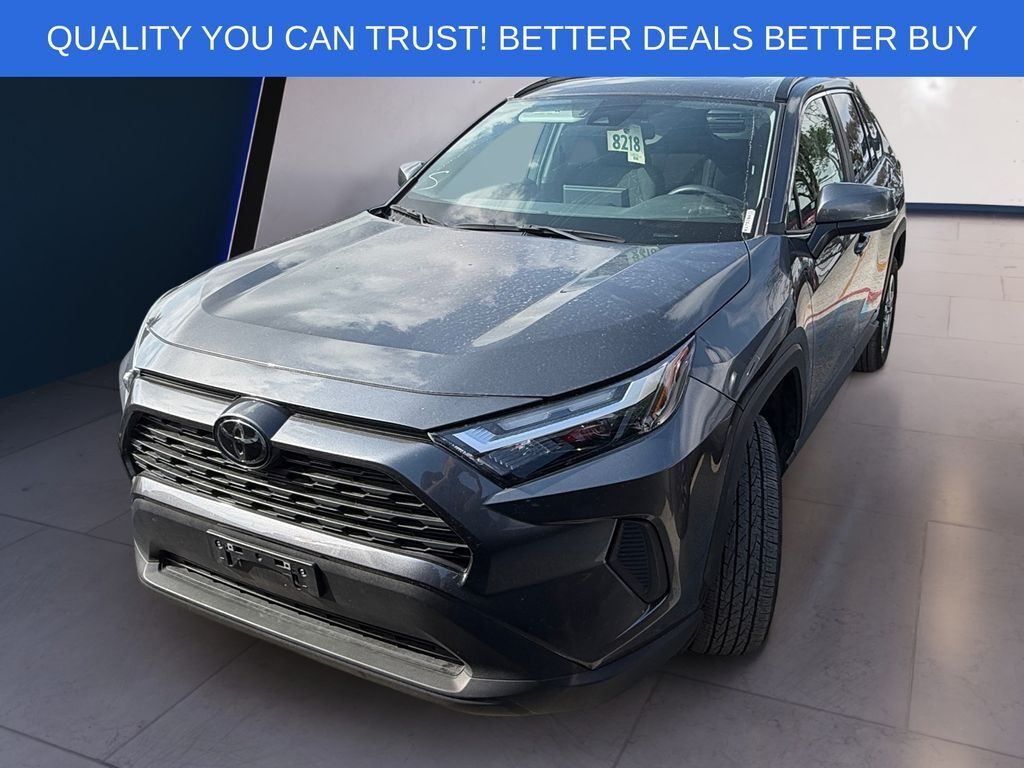 2025 Toyota RAV4 XLE — photo 1 of 1