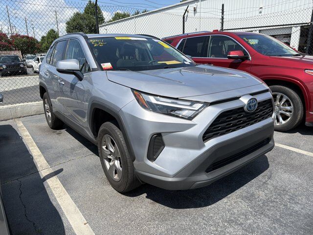 2024 Toyota RAV4 Hybrid XLE