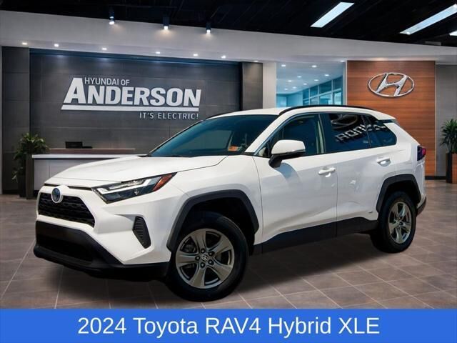 2024 Toyota RAV4 Hybrid XLE