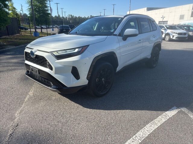 2022 Toyota RAV4 Hybrid SE