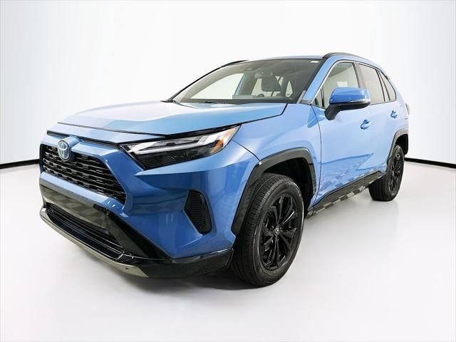2023 Toyota RAV4 Hybrid SE