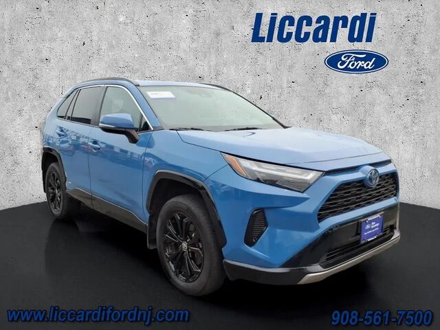2022 Toyota RAV4 Hybrid SE