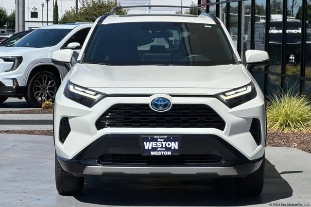 2022 Toyota RAV4 Hybrid SE