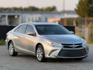 2015 Toyota Camry XLE Sedan 4D