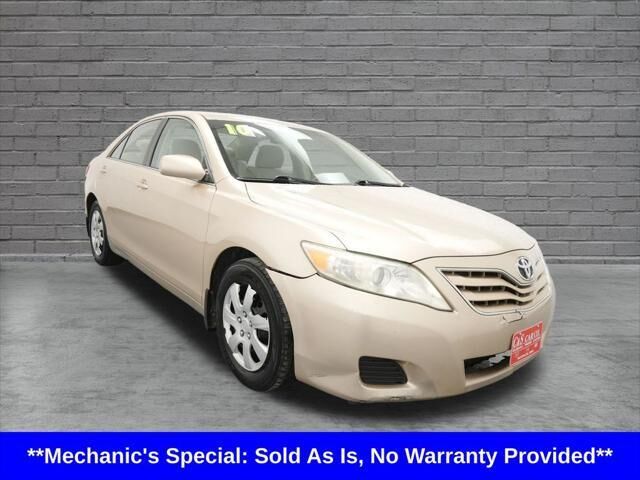 2010 Toyota Camry LE — photo 1 of 13