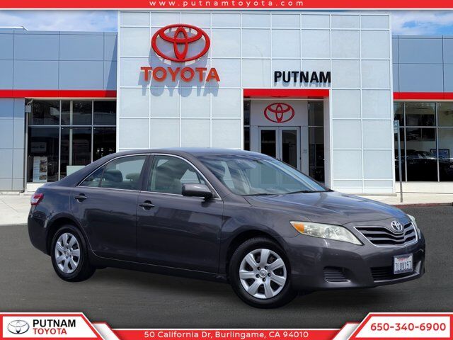 2011 Toyota Camry LE