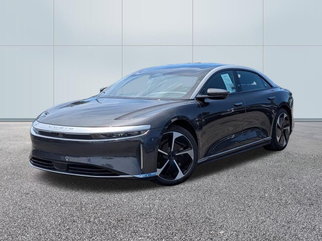 2023 Lucid Air Touring — photo 1 of 1