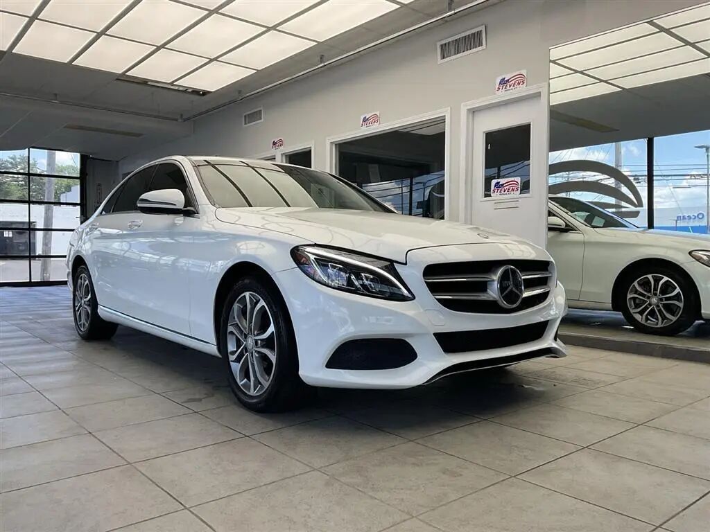 2017 Mercedes-Benz C-Class C 300 Luxury 4MATIC — photo 1 of 13