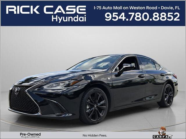 2024 Lexus ES 300h F SPORT Handling