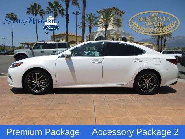2017 Lexus ES 350 Base
