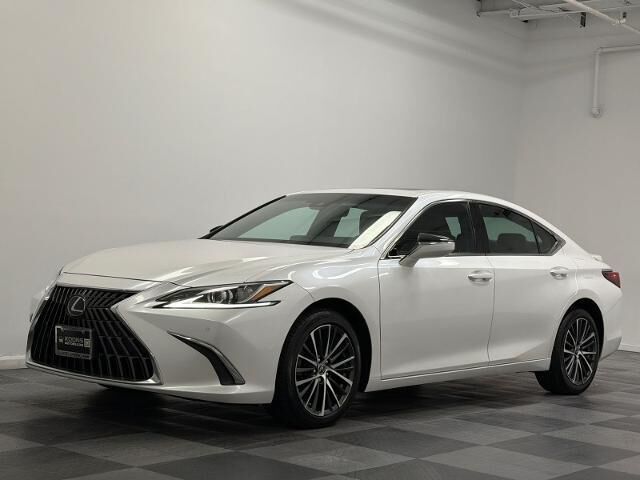 2023 Lexus ES 250 Base