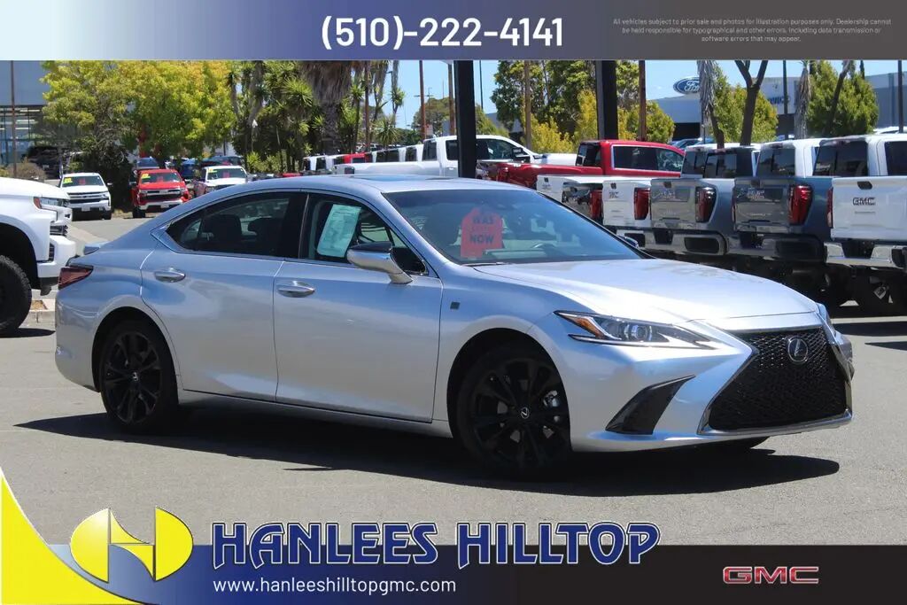 2025 Lexus ES 300h Base — photo 1 of 13