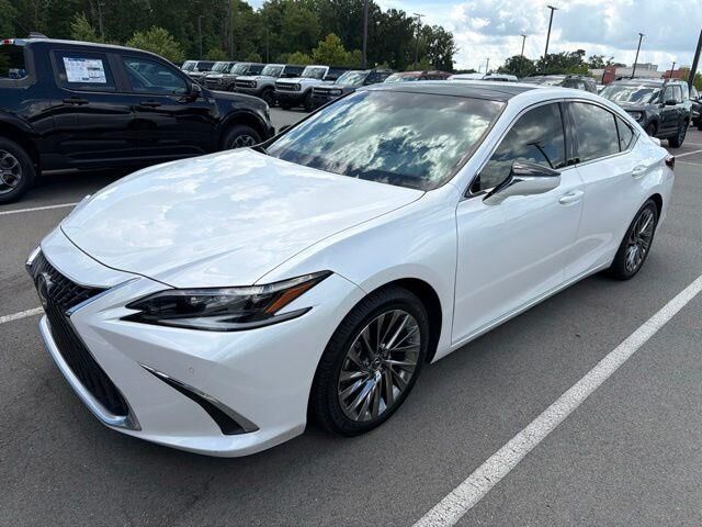 2024 Lexus ES 350 Ultra Luxury