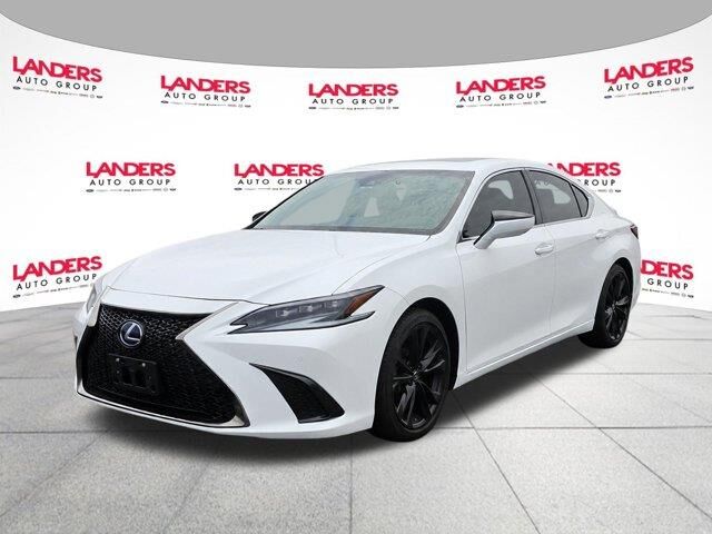 2022 Lexus ES 300h F SPORT — photo 1 of 1