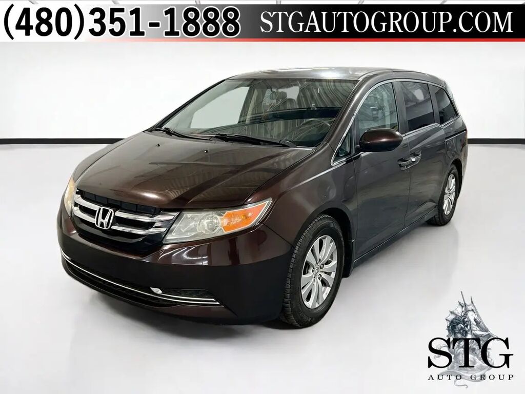2016 Honda Odyssey SE — photo 1 of 13