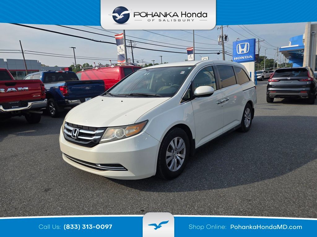 2016 Honda Odyssey SE — photo 1 of 11