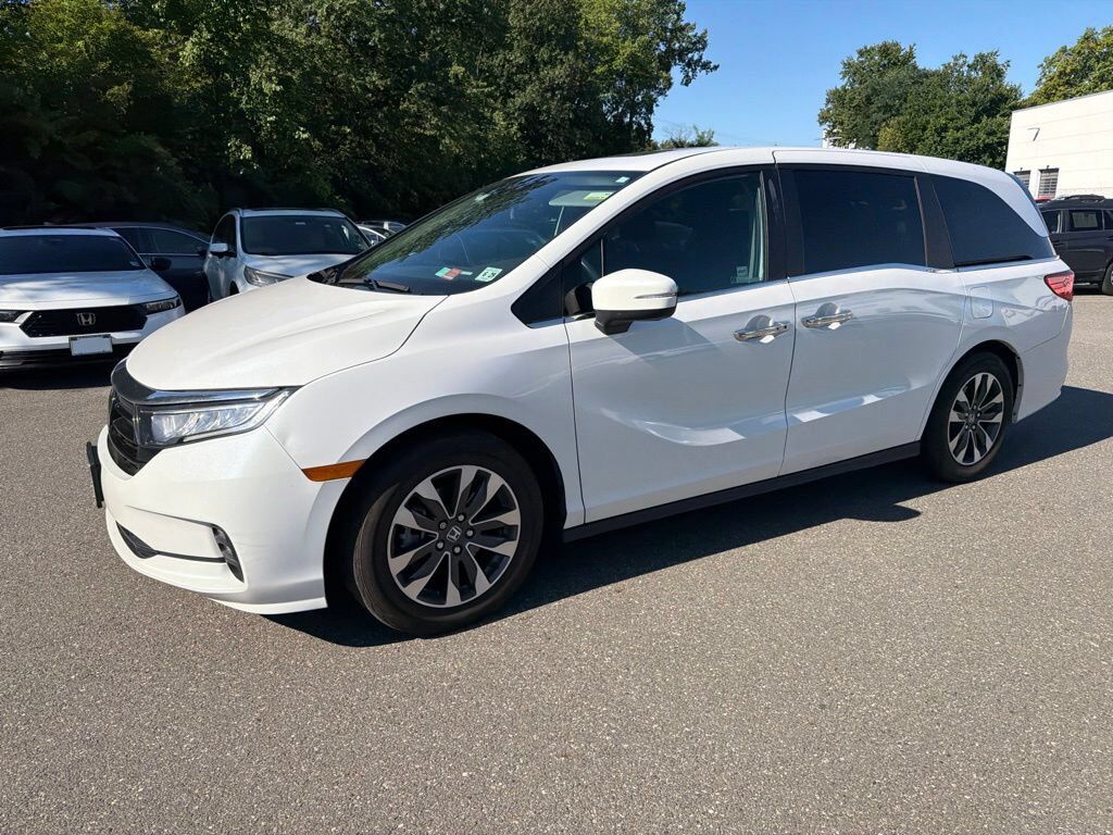 2024 Honda Odyssey EX-L — photo 1 of 7