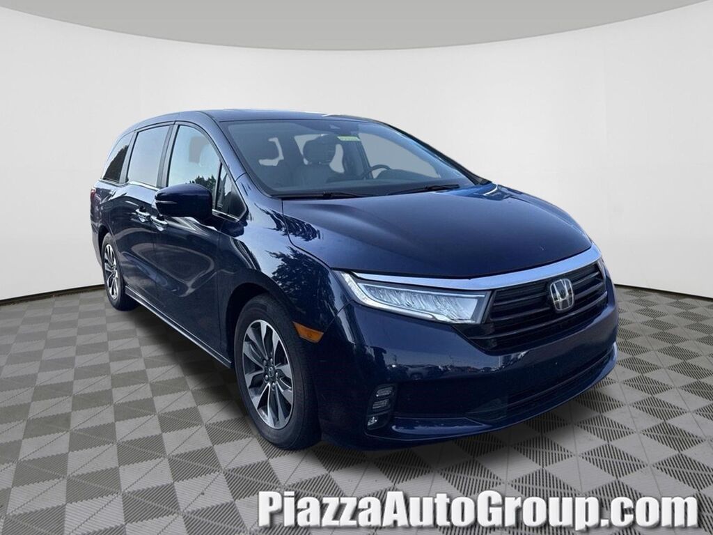 2023 Honda Odyssey EX-L — photo 1 of 8
