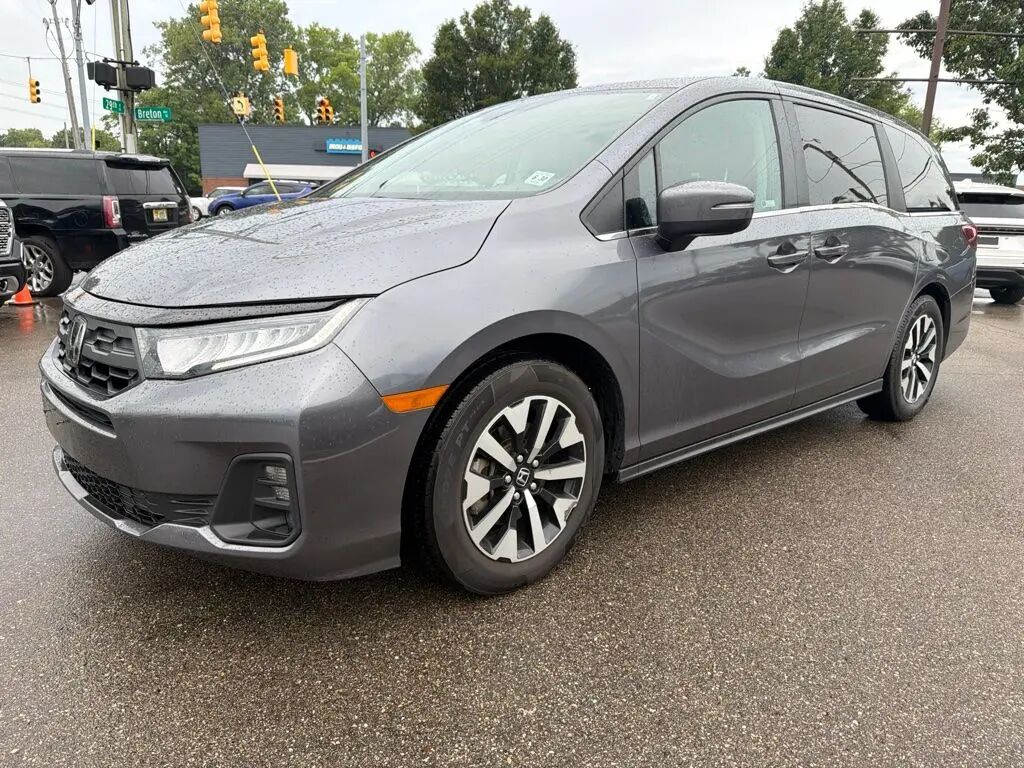 2025 Honda Odyssey EX-L — photo 1 of 13