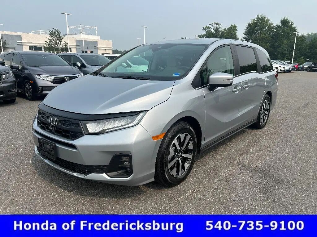 2026 Honda Odyssey EX-L — photo 1 of 13