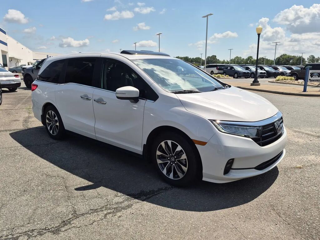 2024 Honda Odyssey EX-L — photo 1 of 13