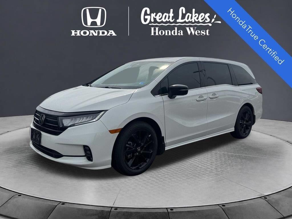 2024 Honda Odyssey Sport — photo 1 of 13