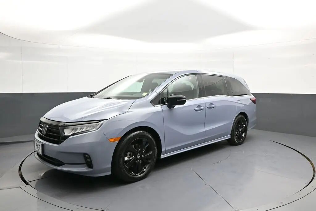 2024 Honda Odyssey Sport — photo 1 of 11