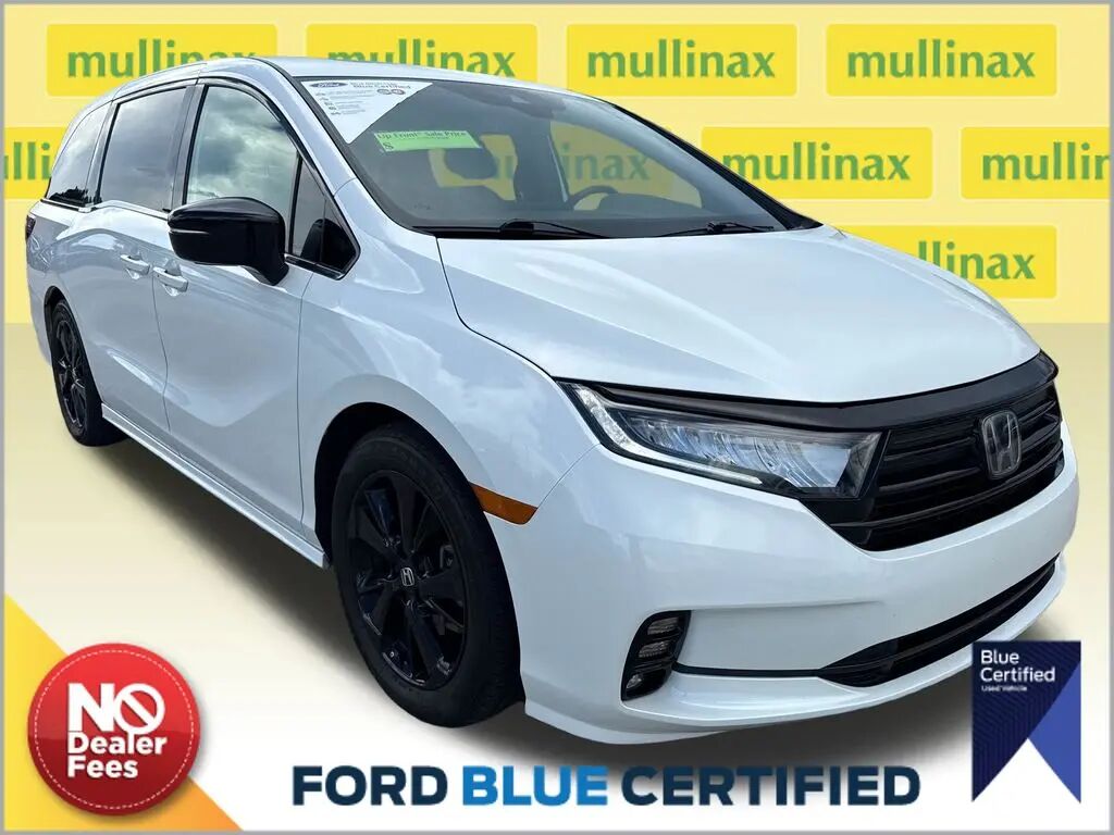 2023 Honda Odyssey Sport — photo 1 of 10
