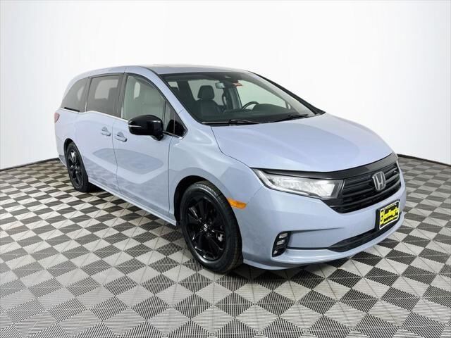 2024 Honda Odyssey Sport — photo 1 of 13