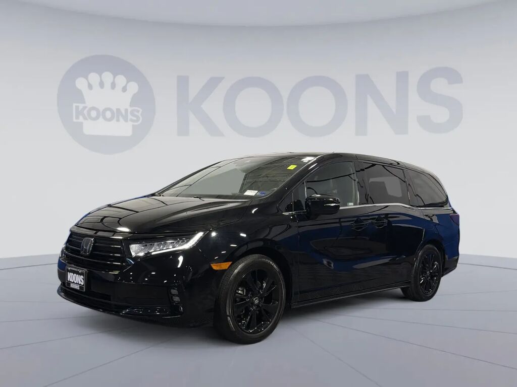 2023 Honda Odyssey Sport — photo 1 of 13