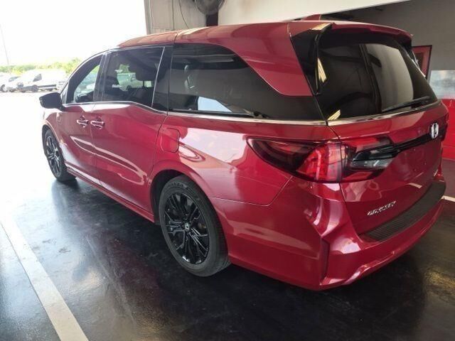 2025 Honda Odyssey Sport-L — photo 1 of 13