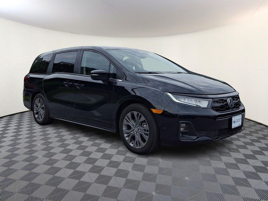 2025 Honda Odyssey Touring — photo 1 of 1