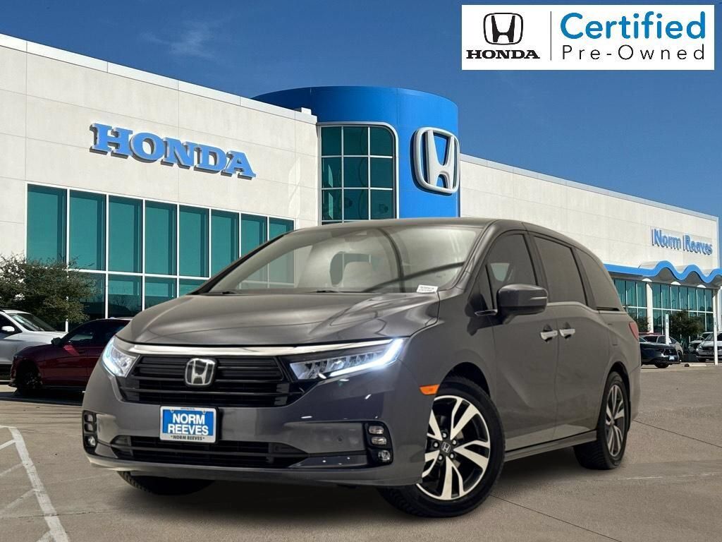 2024 Honda Odyssey TOURING — photo 1 of 7